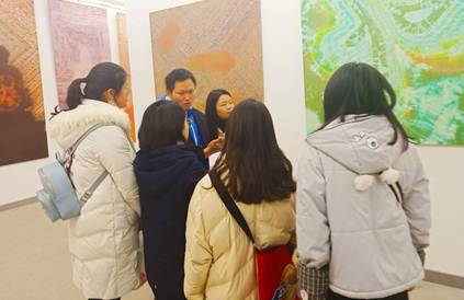 说明: E:\周林\2019学生工作\商院学子走进非物质文化遗产, 多方位深入调研自贡小三绝\非物质文化遗产 参观非物质文化遗产博物馆.jpg 说明: E:\周林\2019学生工作\商院学子走进非物质文化遗产, 多方位深入调研自贡小三绝\非物质文化遗产 参观非物质文化遗产博物馆.jpg