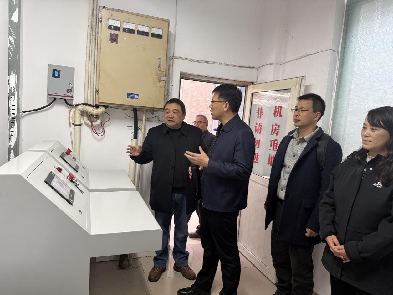 副校长李德海检查指导开学保障工作