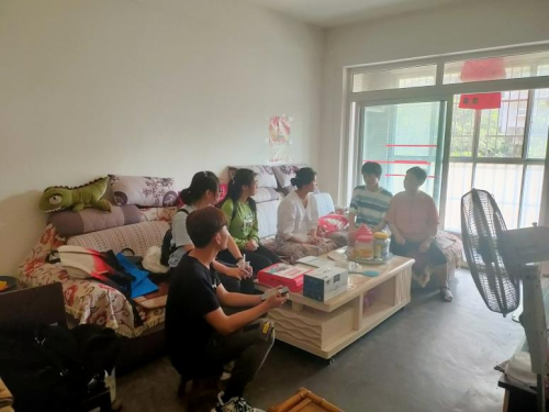“权心权意向未来”团队赴德阳市等地资助走访