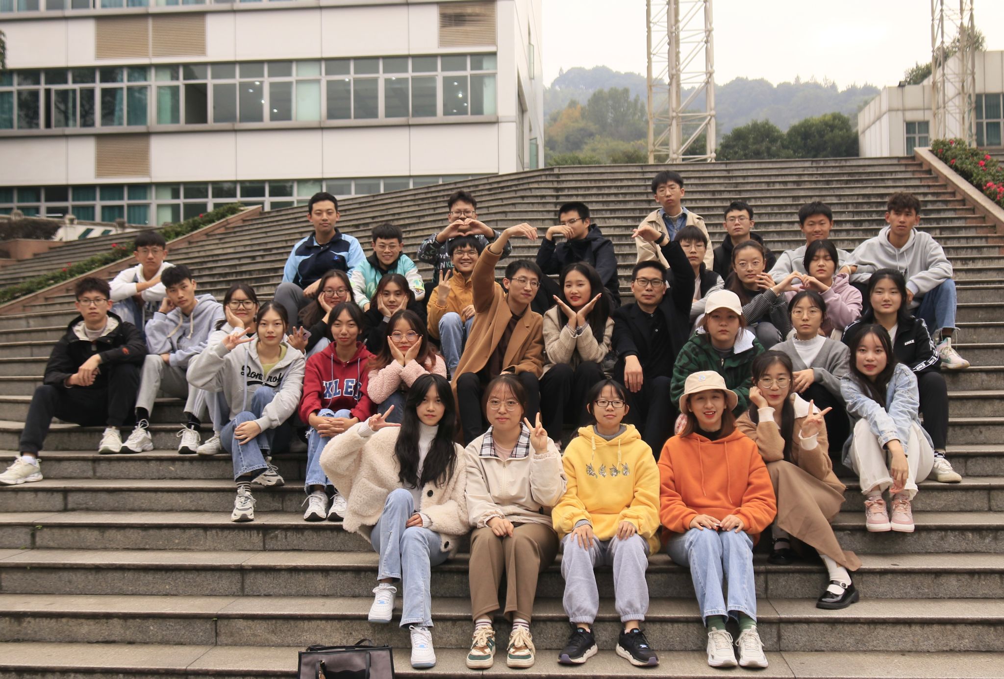 扬帆生科路，共赴锦绣程：生科202103班升学率80%创佳绩