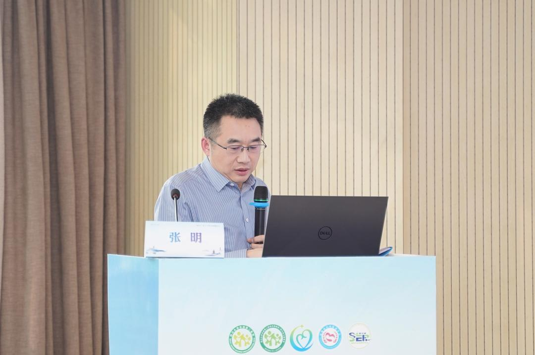 动科学院张明教授在四川省胚胎与生殖遗传学会第三次学术会议上作报告-四川农业大学新闻网
