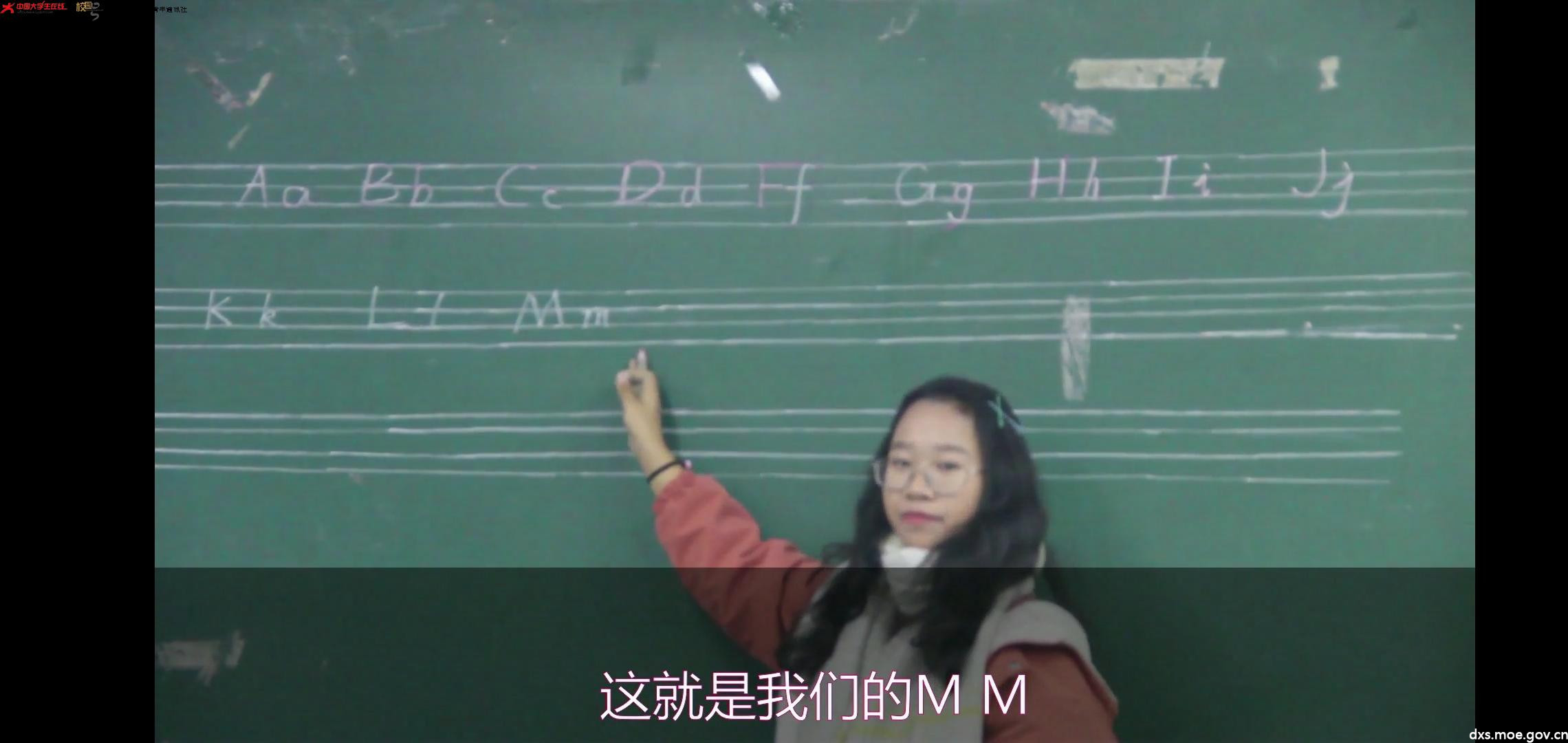 03图为志愿者英语教学视频截图.jpg 03图为志愿者英语教学视频截图.jpg